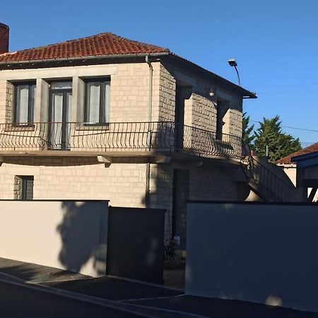 Maison Proche Centre Ville Biard Екстериор снимка